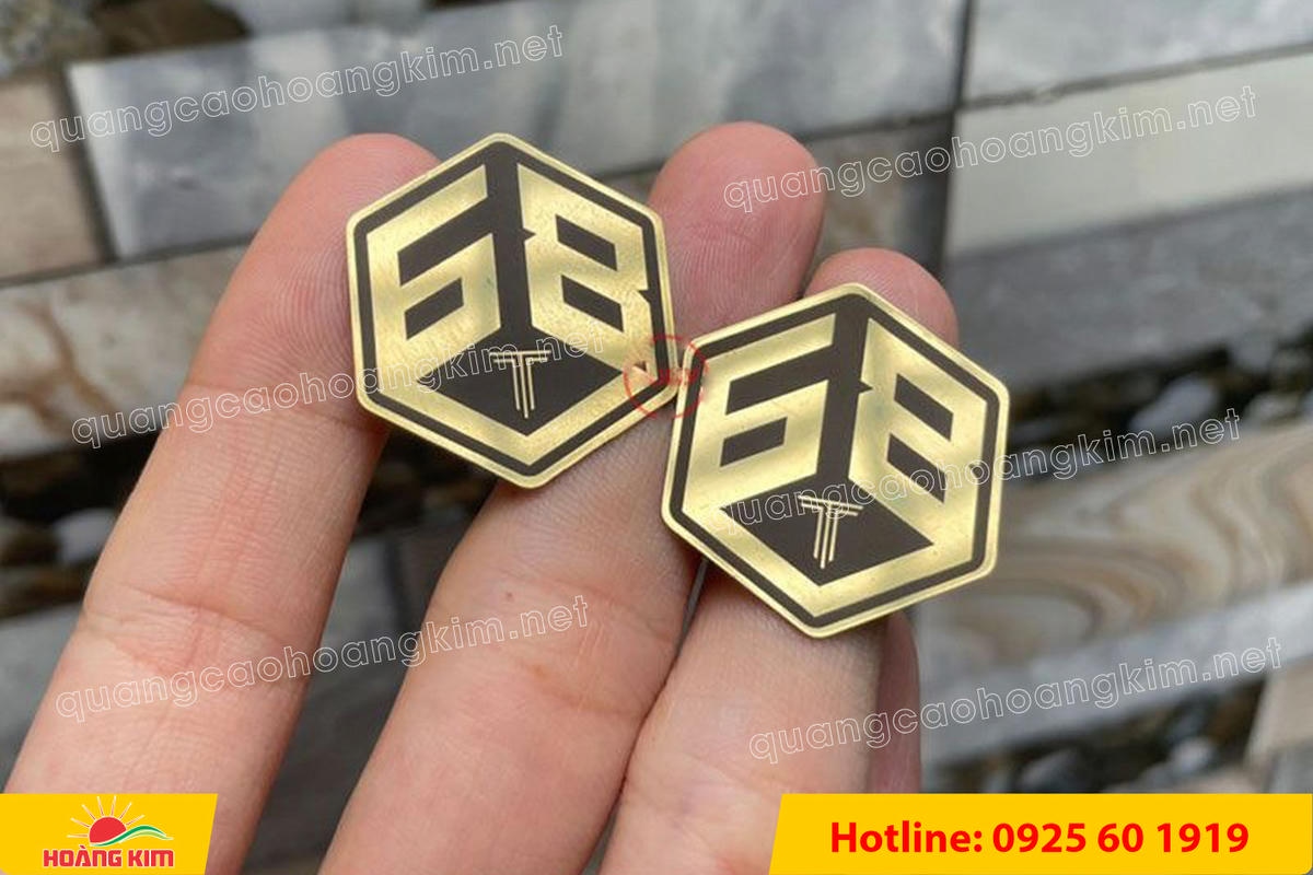 lam logo huy hieu cai ao cat be theo hinh co ma vang 24k 116 - L&Agrave;M LOGO, HUY HIỆU C&Agrave;I &Aacute;O ĐỒNG ĂN M&Ograve;N CẮT BẾ THEO H&Igrave;NH C&Oacute; MẠ V&Agrave;NG 24K SANG TRỌNG