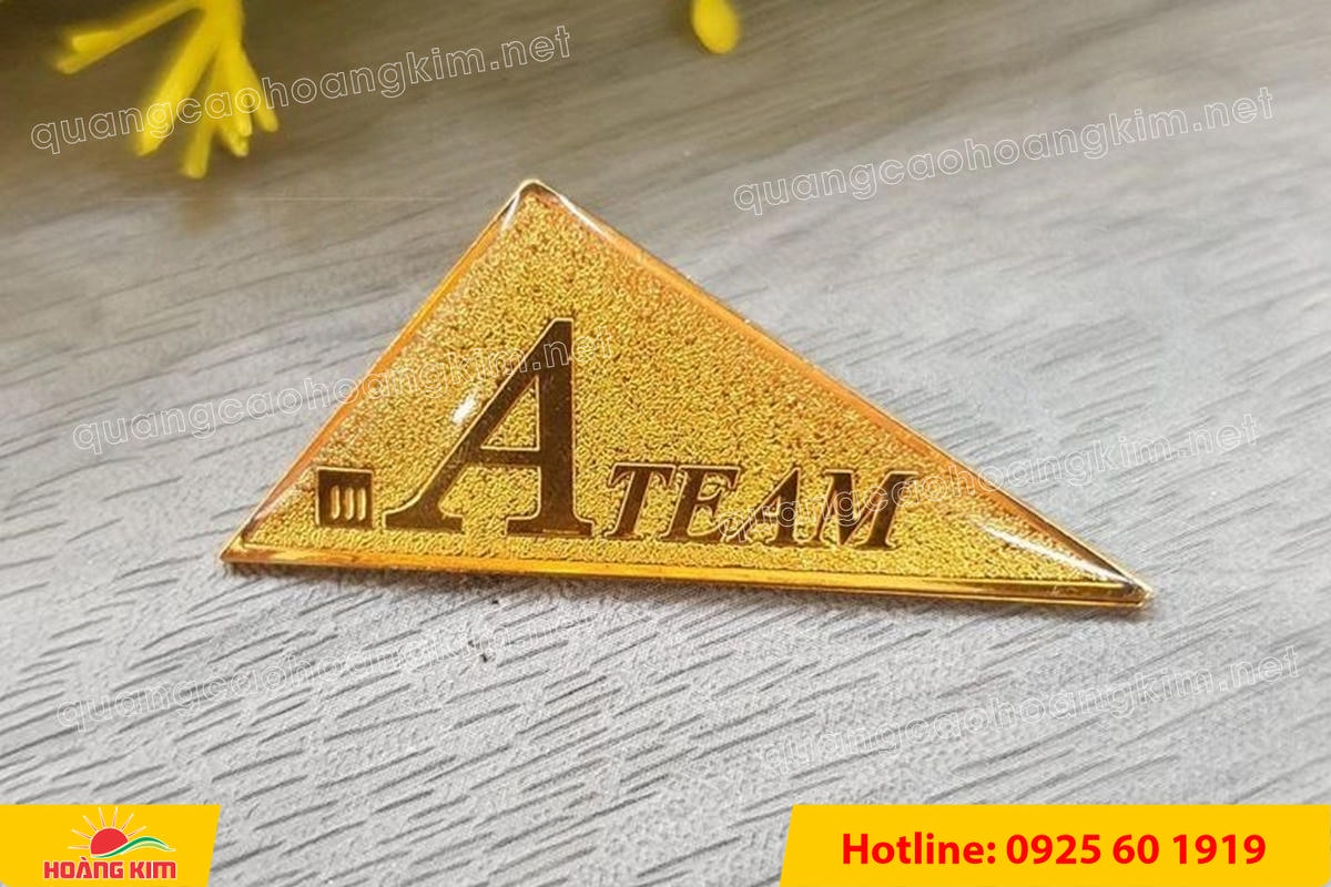 lam logo huy hieu cai ao cat be theo hinh co ma vang 24k 117 - L&Agrave;M LOGO, HUY HIỆU C&Agrave;I &Aacute;O ĐỒNG ĂN M&Ograve;N CẮT BẾ THEO H&Igrave;NH C&Oacute; MẠ V&Agrave;NG 24K SANG TRỌNG