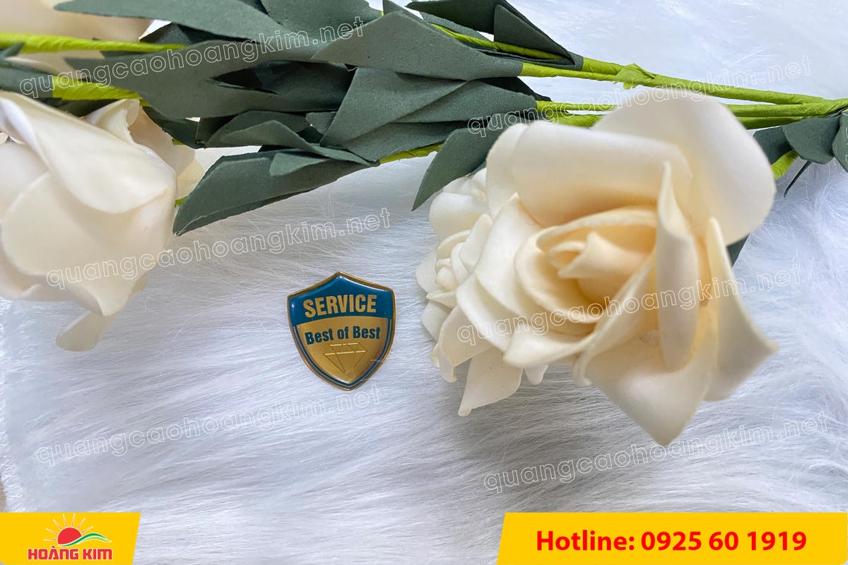 lam logo huy hieu cai ao cat be theo hinh co ma vang 24k 130 - L&Agrave;M LOGO, HUY HIỆU C&Agrave;I &Aacute;O ĐỒNG ĂN M&Ograve;N CẮT BẾ THEO H&Igrave;NH C&Oacute; MẠ V&Agrave;NG 24K SANG TRỌNG