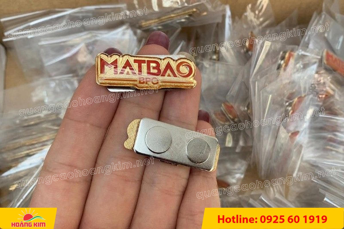 lam logo huy hieu cai ao cat be theo hinh co ma vang 24k 36 - L&Agrave;M LOGO, HUY HIỆU C&Agrave;I &Aacute;O ĐỒNG ĂN M&Ograve;N CẮT BẾ THEO H&Igrave;NH C&Oacute; MẠ V&Agrave;NG 24K SANG TRỌNG