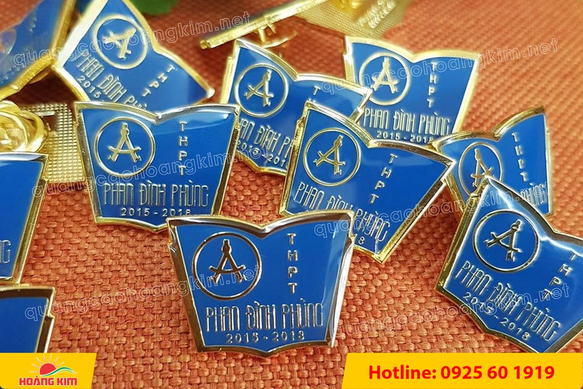 lam logo huy hieu cai ao cat be theo hinh co ma vang 24k 40 - L&Agrave;M LOGO, HUY HIỆU C&Agrave;I &Aacute;O ĐỒNG ĂN M&Ograve;N CẮT BẾ THEO H&Igrave;NH C&Oacute; MẠ V&Agrave;NG 24K SANG TRỌNG