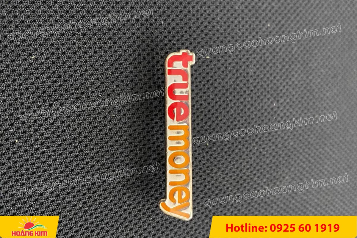 lam logo huy hieu cai ao cat be theo hinh co ma vang 24k 62 - L&Agrave;M LOGO, HUY HIỆU C&Agrave;I &Aacute;O ĐỒNG ĂN M&Ograve;N CẮT BẾ THEO H&Igrave;NH C&Oacute; MẠ V&Agrave;NG 24K SANG TRỌNG