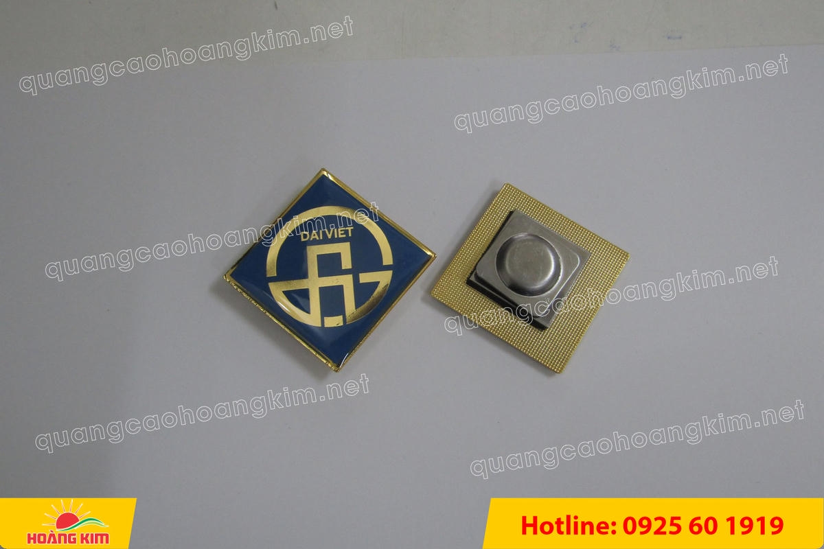 lam logo huy hieu cai ao cat be theo hinh co ma vang 24k 9 1 - L&Agrave;M LOGO, HUY HIỆU C&Agrave;I &Aacute;O ĐỒNG ĂN M&Ograve;N CẮT BẾ THEO H&Igrave;NH C&Oacute; MẠ V&Agrave;NG 24K SANG TRỌNG