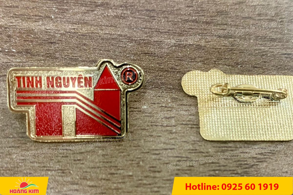 lam logo huy hieu cai ao cat be theo hinh co ma vang 24k 91 - L&Agrave;M LOGO, HUY HIỆU C&Agrave;I &Aacute;O ĐỒNG ĂN M&Ograve;N CẮT BẾ THEO H&Igrave;NH C&Oacute; MẠ V&Agrave;NG 24K SANG TRỌNG