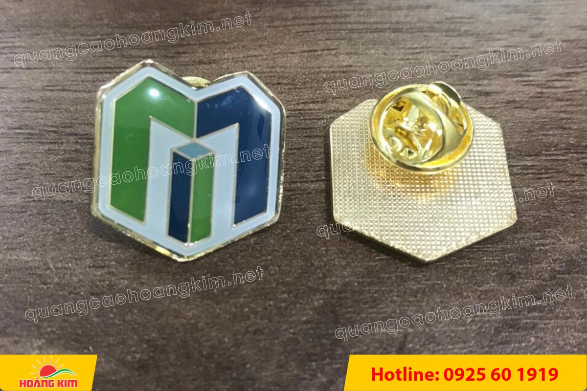 lam logo huy hieu cai ao cat be theo hinh co ma vang 24k 92 - L&Agrave;M LOGO, HUY HIỆU C&Agrave;I &Aacute;O ĐỒNG ĂN M&Ograve;N CẮT BẾ THEO H&Igrave;NH C&Oacute; MẠ V&Agrave;NG 24K SANG TRỌNG