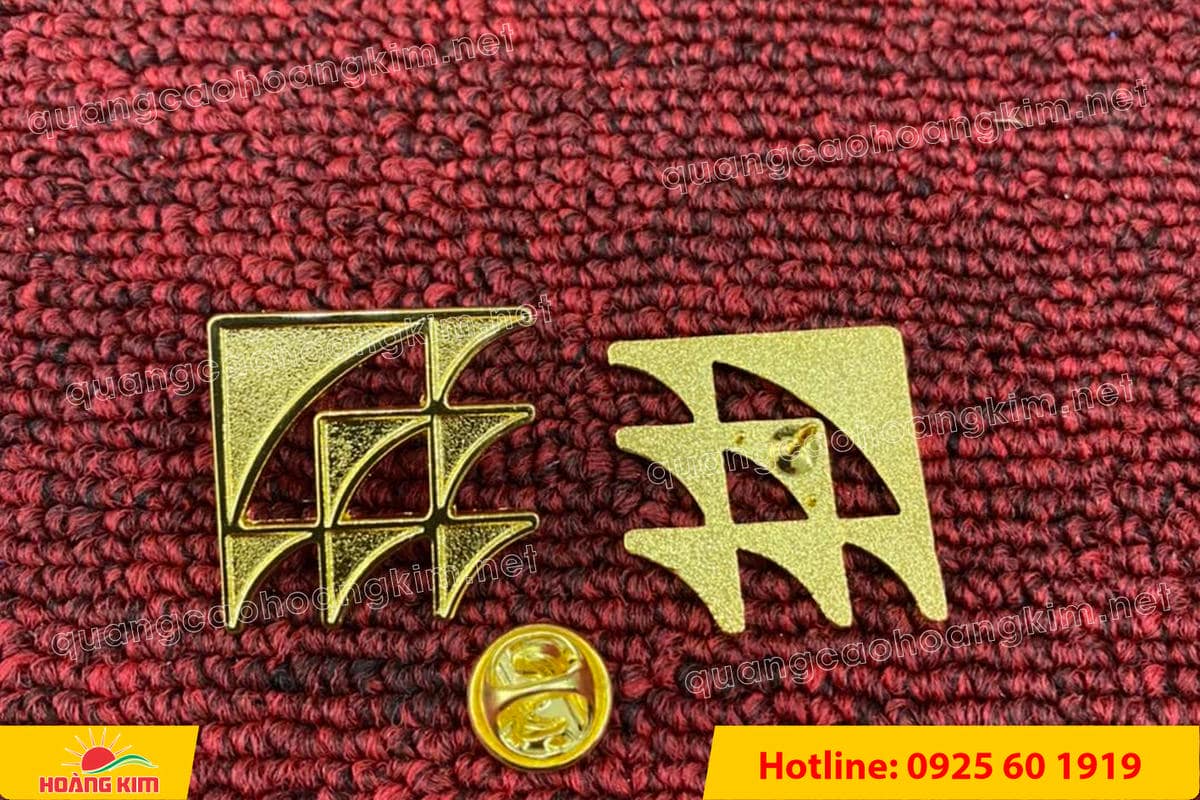 huy hieu duc ma vang 24k cat be theo hinh logo 112 - HUY HIỆU Đ&Uacute;C MẠ V&Agrave;NG 24K CẮT BẾ THEO LOGO CAO CẤP