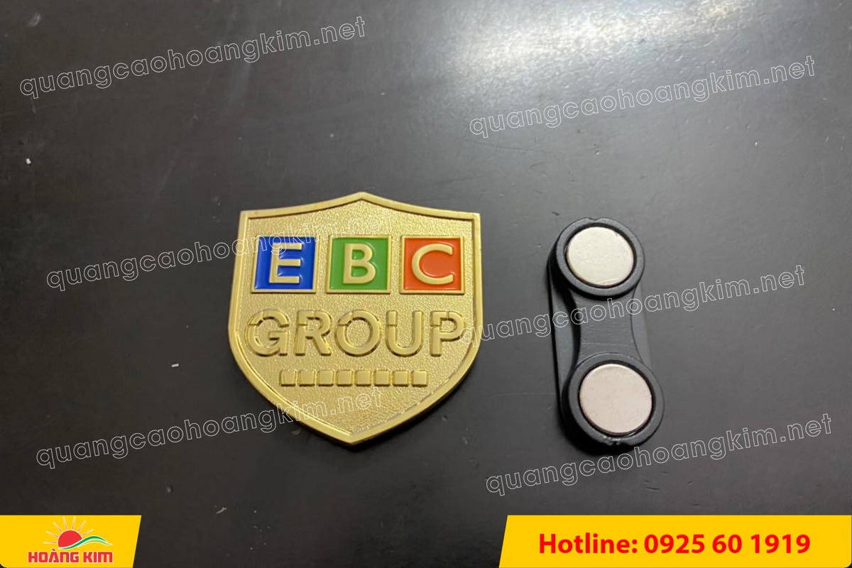 huy hieu duc ma vang 24k cat be theo hinh logo 113 - HUY HIỆU Đ&Uacute;C MẠ V&Agrave;NG 24K CẮT BẾ THEO LOGO CAO CẤP