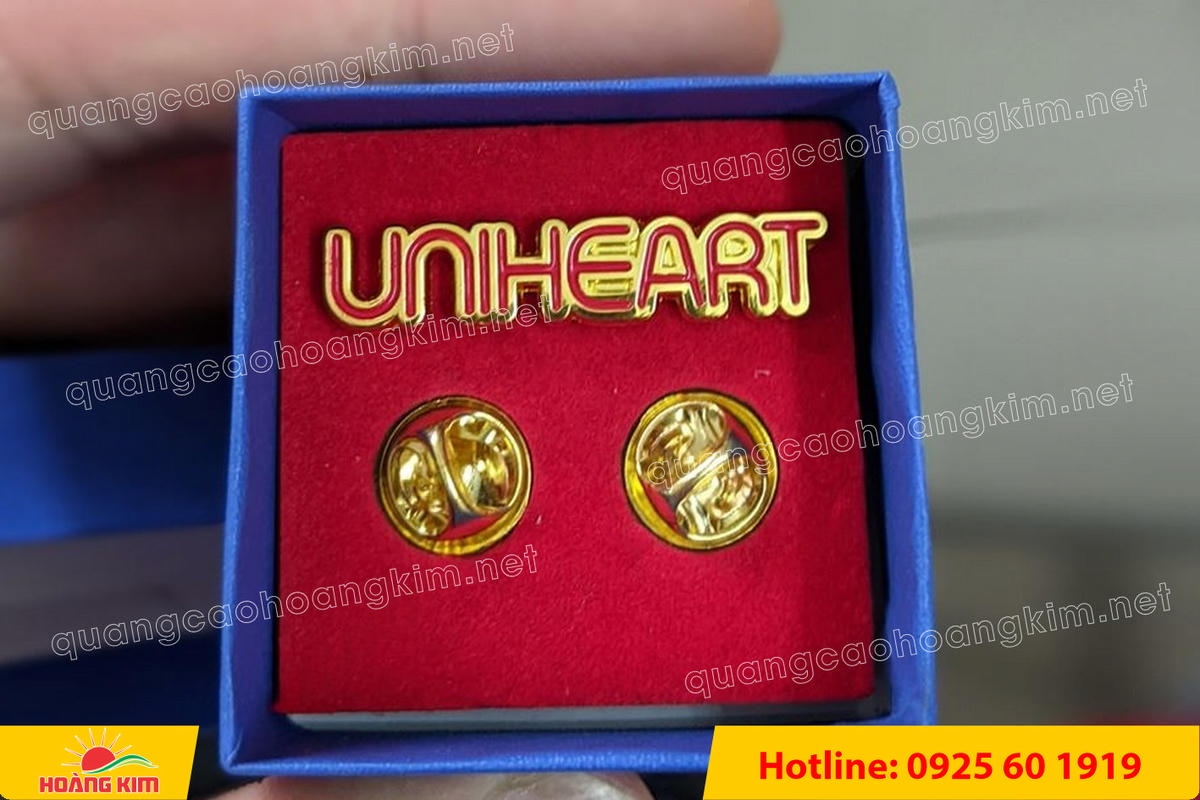 huy hieu duc ma vang 24k cat be theo hinh logo 114 - HUY HIỆU Đ&Uacute;C MẠ V&Agrave;NG 24K CẮT BẾ THEO LOGO CAO CẤP