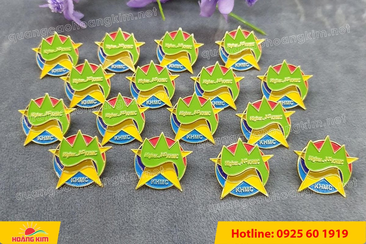 huy hieu duc ma vang 24k cat be theo hinh logo 118 - HUY HIỆU Đ&Uacute;C MẠ V&Agrave;NG 24K CẮT BẾ THEO LOGO CAO CẤP