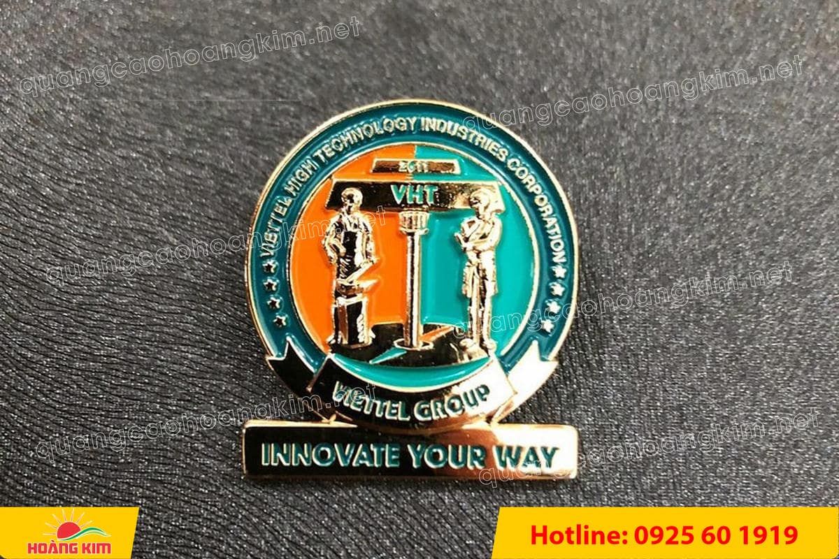 huy hieu duc ma vang 24k cat be theo hinh logo 127 - HUY HIỆU Đ&Uacute;C MẠ V&Agrave;NG 24K CẮT BẾ THEO LOGO CAO CẤP