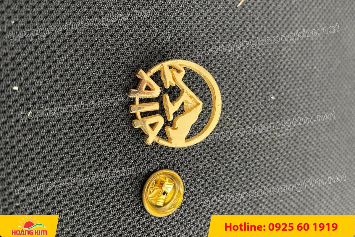 huy hieu duc ma vang 24k cat be theo hinh logo 132 - HUY HIỆU Đ&Uacute;C MẠ V&Agrave;NG 24K CẮT BẾ THEO LOGO CAO CẤP