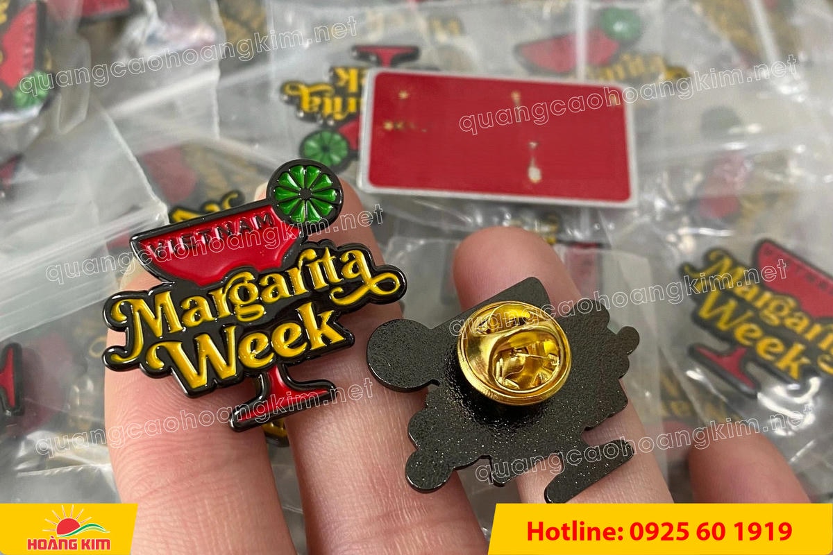 huy hieu duc ma vang 24k cat be theo hinh logo 144 - HUY HIỆU Đ&Uacute;C MẠ V&Agrave;NG 24K CẮT BẾ THEO LOGO CAO CẤP