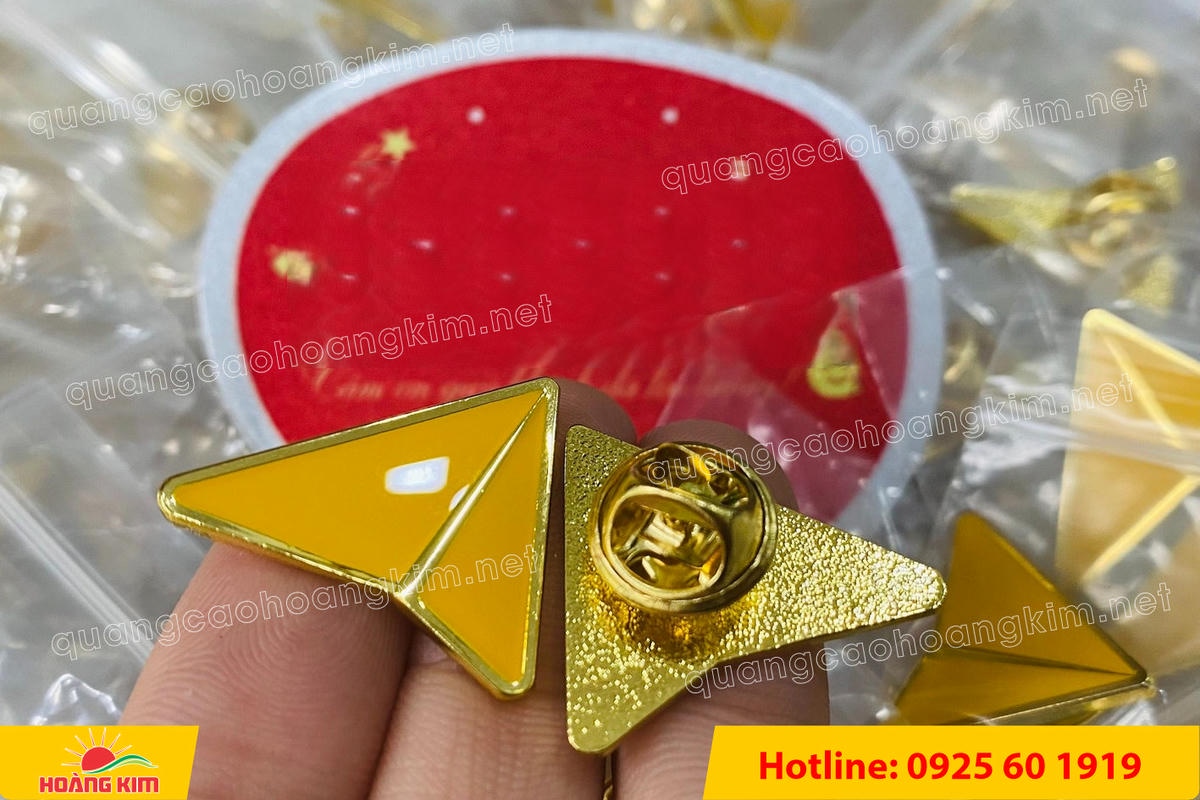 huy hieu duc ma vang 24k cat be theo hinh logo 155 - HUY HIỆU Đ&Uacute;C MẠ V&Agrave;NG 24K CẮT BẾ THEO LOGO CAO CẤP
