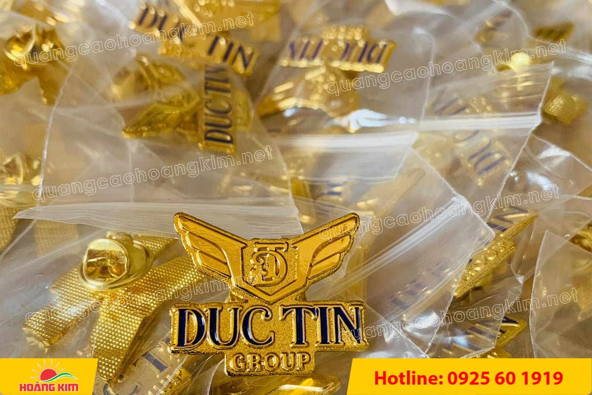 huy hieu duc ma vang 24k cat be theo hinh logo 162 - HUY HIỆU Đ&Uacute;C MẠ V&Agrave;NG 24K CẮT BẾ THEO LOGO CAO CẤP