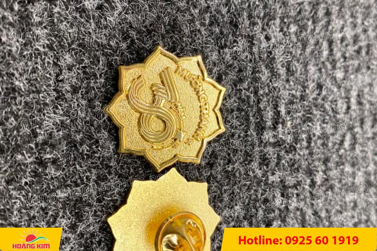huy hieu duc ma vang 24k cat be theo hinh logo 172 - HUY HIỆU Đ&Uacute;C MẠ V&Agrave;NG 24K CẮT BẾ THEO LOGO CAO CẤP