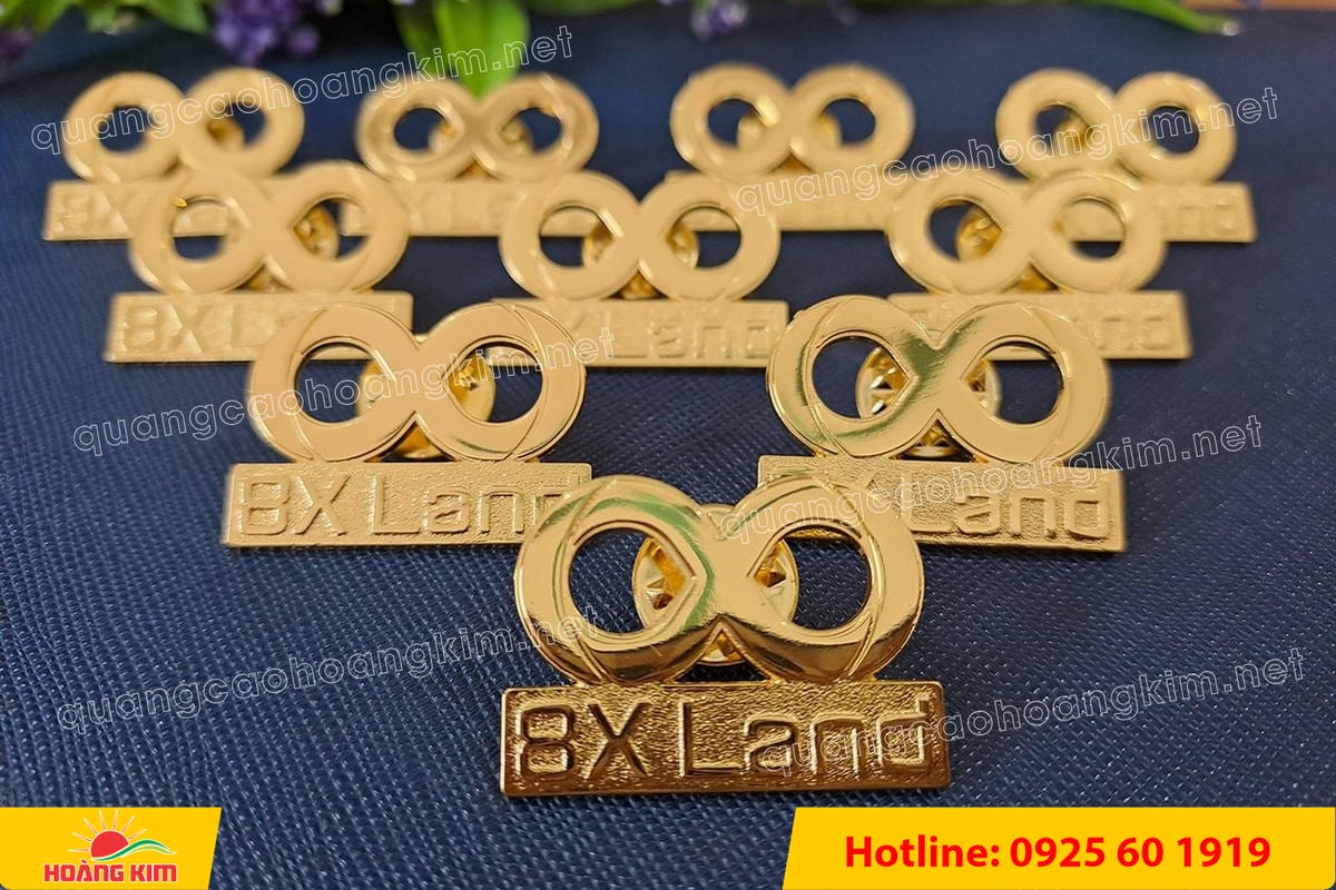 huy hieu duc ma vang 24k cat be theo hinh logo 217 - HUY HIỆU Đ&Uacute;C MẠ V&Agrave;NG 24K CẮT BẾ THEO LOGO CAO CẤP