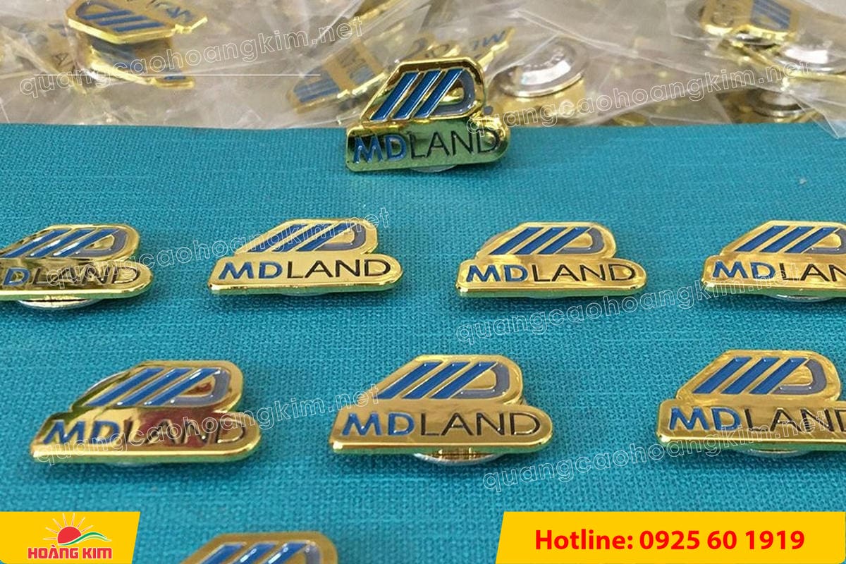 huy hieu duc ma vang 24k cat be theo hinh logo 218 - HUY HIỆU Đ&Uacute;C MẠ V&Agrave;NG 24K CẮT BẾ THEO LOGO CAO CẤP