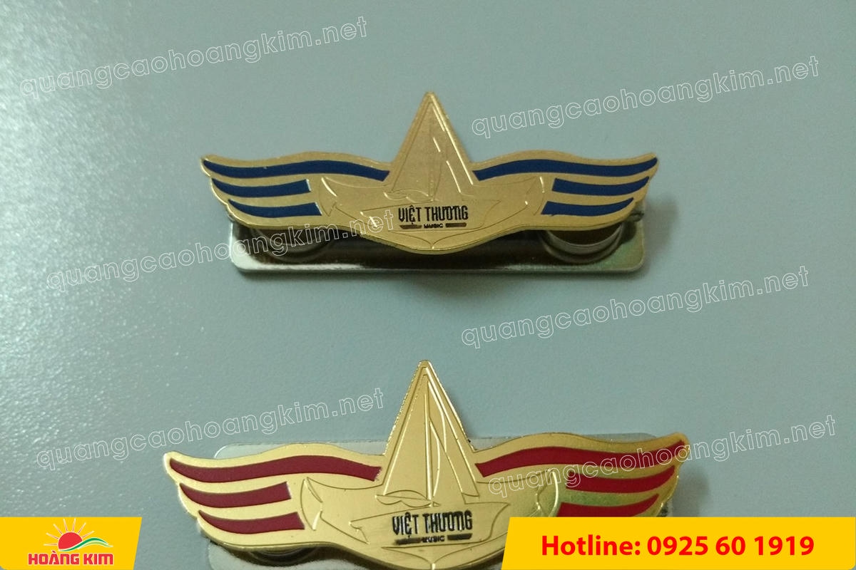 huy hieu duc ma vang 24k cat be theo hinh logo 22 - HUY HIỆU Đ&Uacute;C MẠ V&Agrave;NG 24K CẮT BẾ THEO LOGO CAO CẤP