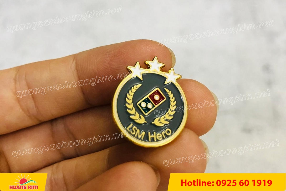 huy hieu duc ma vang 24k cat be theo hinh logo 231 - HUY HIỆU Đ&Uacute;C MẠ V&Agrave;NG 24K CẮT BẾ THEO LOGO CAO CẤP