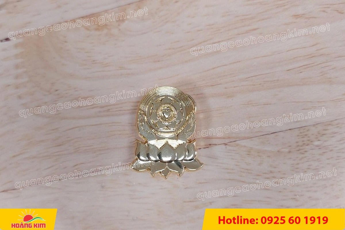 huy hieu duc ma vang 24k cat be theo hinh logo 235 - HUY HIỆU Đ&Uacute;C MẠ V&Agrave;NG 24K CẮT BẾ THEO LOGO CAO CẤP