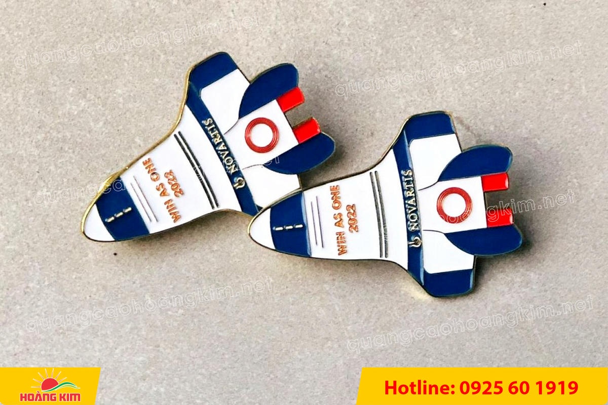 huy hieu duc ma vang 24k cat be theo hinh logo 237 - HUY HIỆU Đ&Uacute;C MẠ V&Agrave;NG 24K CẮT BẾ THEO LOGO CAO CẤP