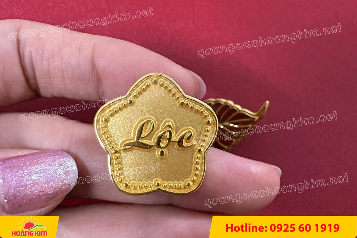 huy hieu duc ma vang 24k cat be theo hinh logo 274 - HUY HIỆU Đ&Uacute;C MẠ V&Agrave;NG 24K CẮT BẾ THEO LOGO CAO CẤP