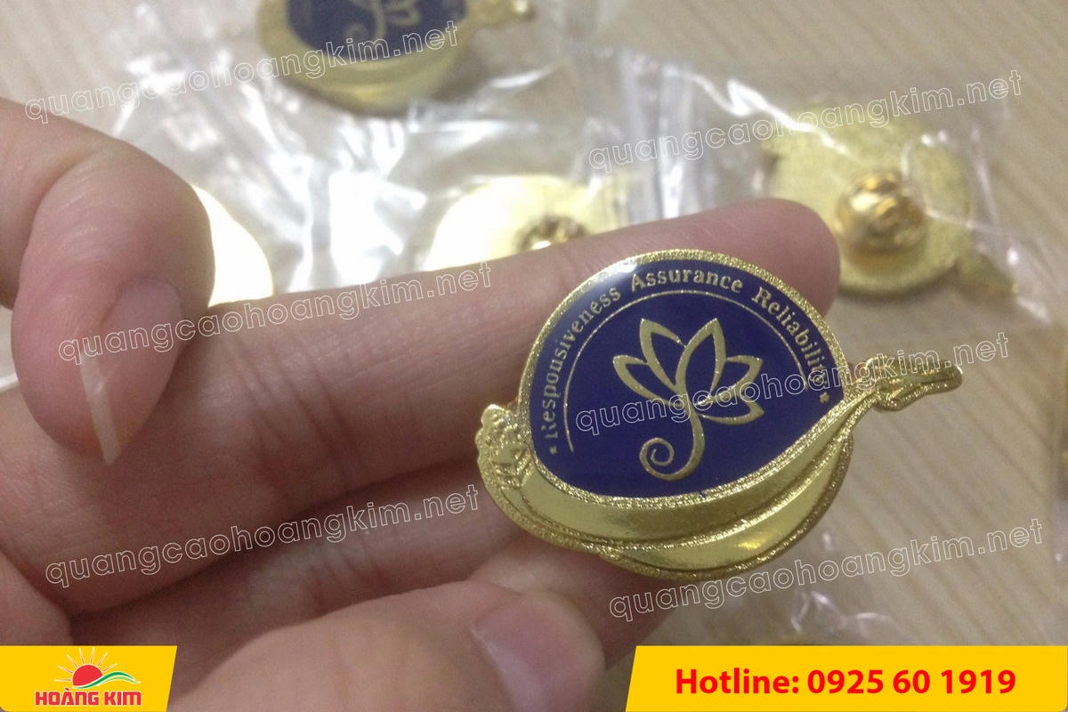 huy hieu duc ma vang 24k cat be theo hinh logo 48 - HUY HIỆU Đ&Uacute;C MẠ V&Agrave;NG 24K CẮT BẾ THEO LOGO CAO CẤP