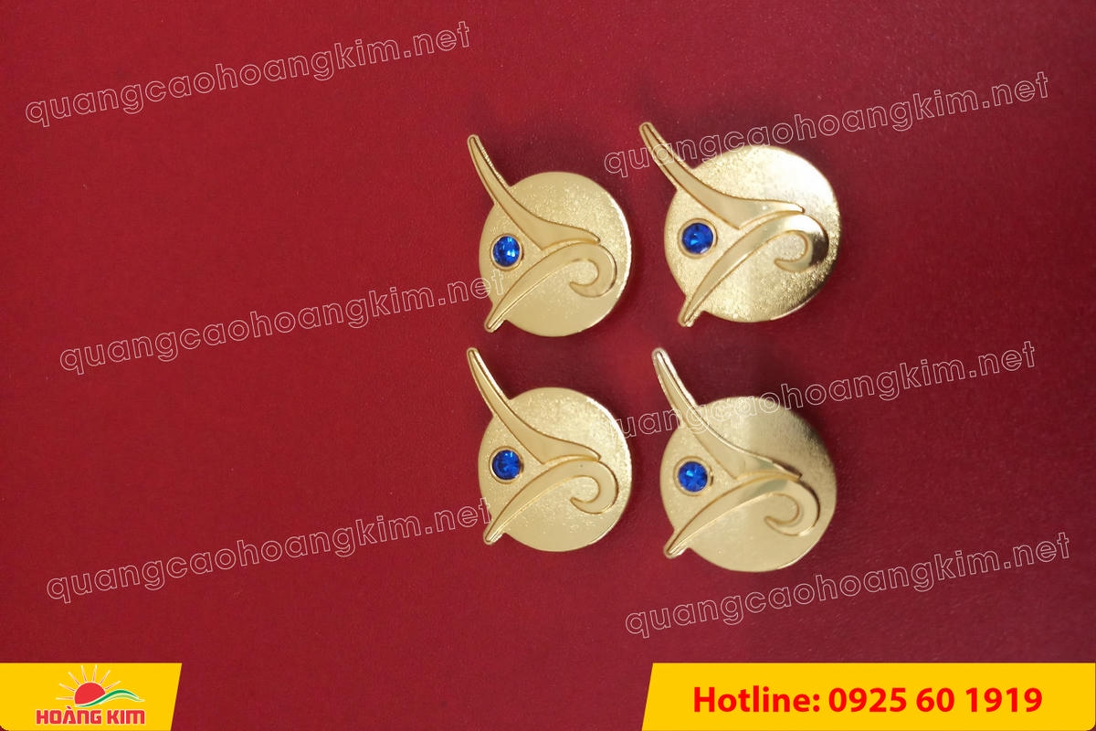 huy hieu duc ma vang 24k cat be theo hinh logo 49 - HUY HIỆU Đ&Uacute;C MẠ V&Agrave;NG 24K CẮT BẾ THEO LOGO CAO CẤP
