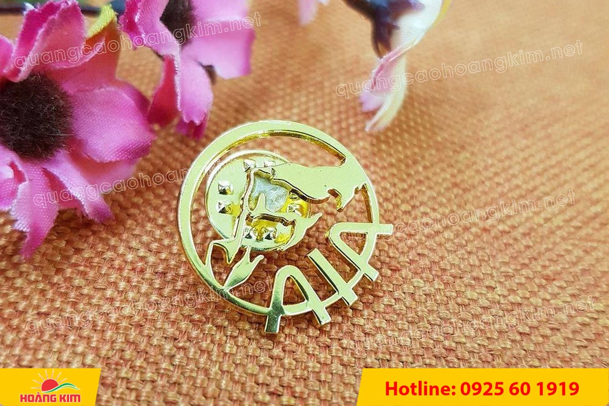 huy hieu duc ma vang 24k cat be theo hinh logo 60 - HUY HIỆU Đ&Uacute;C MẠ V&Agrave;NG 24K CẮT BẾ THEO LOGO CAO CẤP