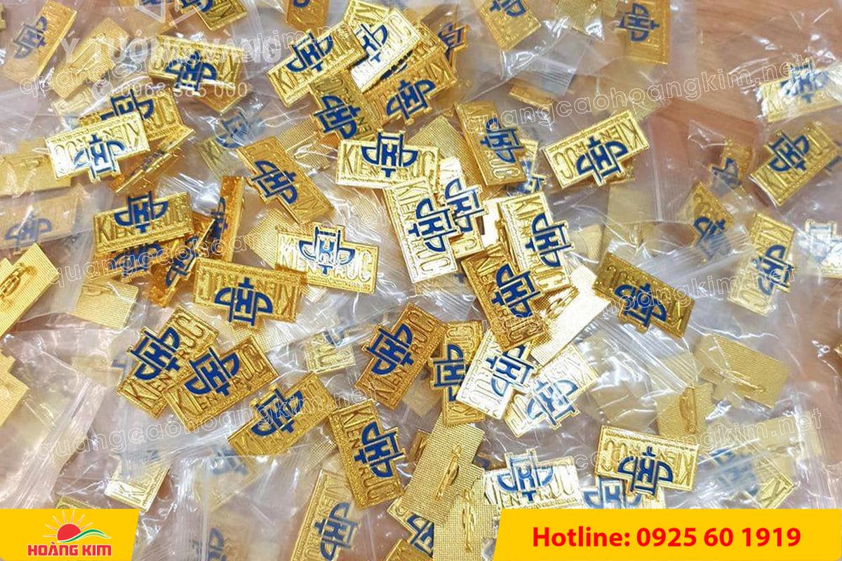 huy hieu duc ma vang 24k cat be theo hinh logo 65 - HUY HIỆU Đ&Uacute;C MẠ V&Agrave;NG 24K CẮT BẾ THEO LOGO CAO CẤP