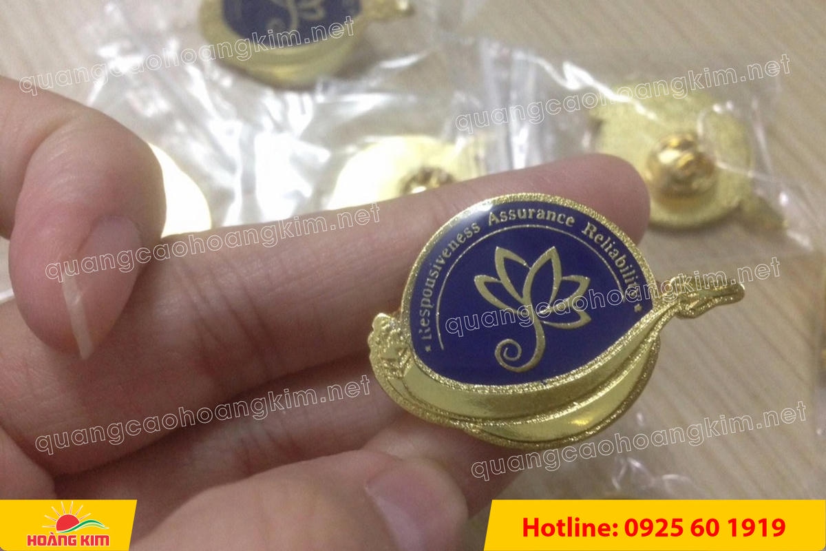 huy hieu duc ma vang 24k cat be theo hinh logo 74 - HUY HIỆU Đ&Uacute;C MẠ V&Agrave;NG 24K CẮT BẾ THEO LOGO CAO CẤP