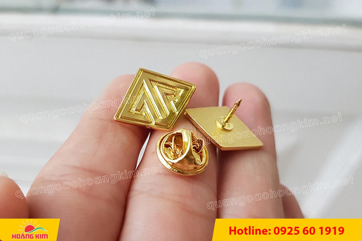 huy hieu duc ma vang 24k cat be theo hinh logo 90 - HUY HIỆU Đ&Uacute;C MẠ V&Agrave;NG 24K CẮT BẾ THEO LOGO CAO CẤP