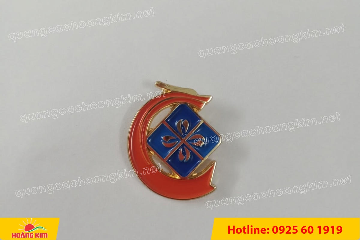 huy hieu duc ma vang 24k cat be theo hinh logo 91 - HUY HIỆU Đ&Uacute;C MẠ V&Agrave;NG 24K CẮT BẾ THEO LOGO CAO CẤP