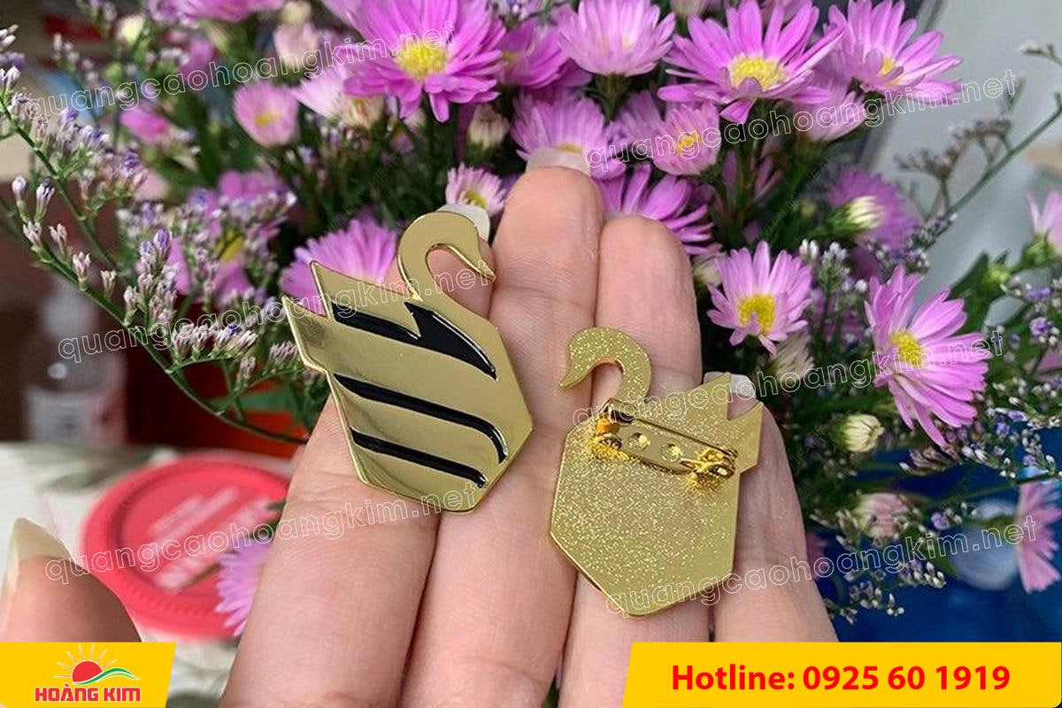 huy hieu duc ma vang an mon logo 47 - HUY HIỆU Đ&Uacute;C MẠ V&Agrave;NG ĂN M&Ograve;N ĐỔ M&Agrave;U &ndash; SẮC N&Eacute;T TỪNG CHI TIẾT LOGO