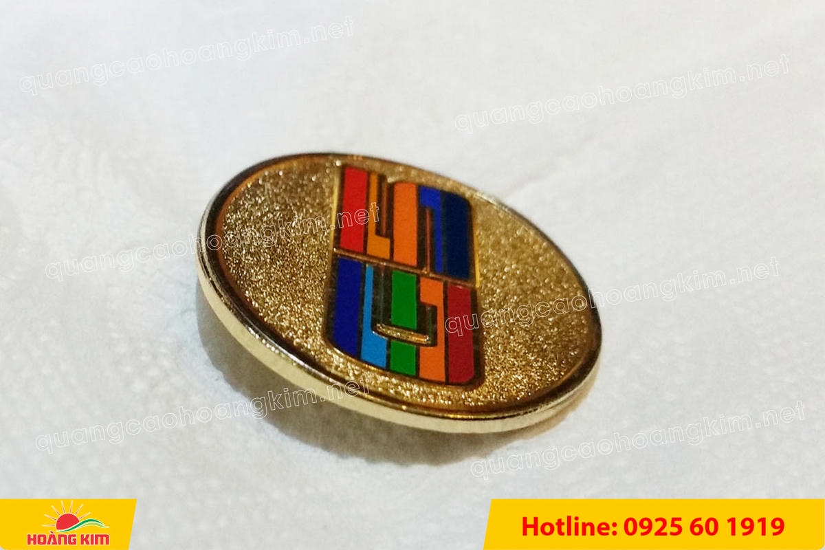 huy hieu duc ma vang an mon logo 6 - HUY HIỆU Đ&Uacute;C MẠ V&Agrave;NG ĂN M&Ograve;N ĐỔ M&Agrave;U &ndash; SẮC N&Eacute;T TỪNG CHI TIẾT LOGO