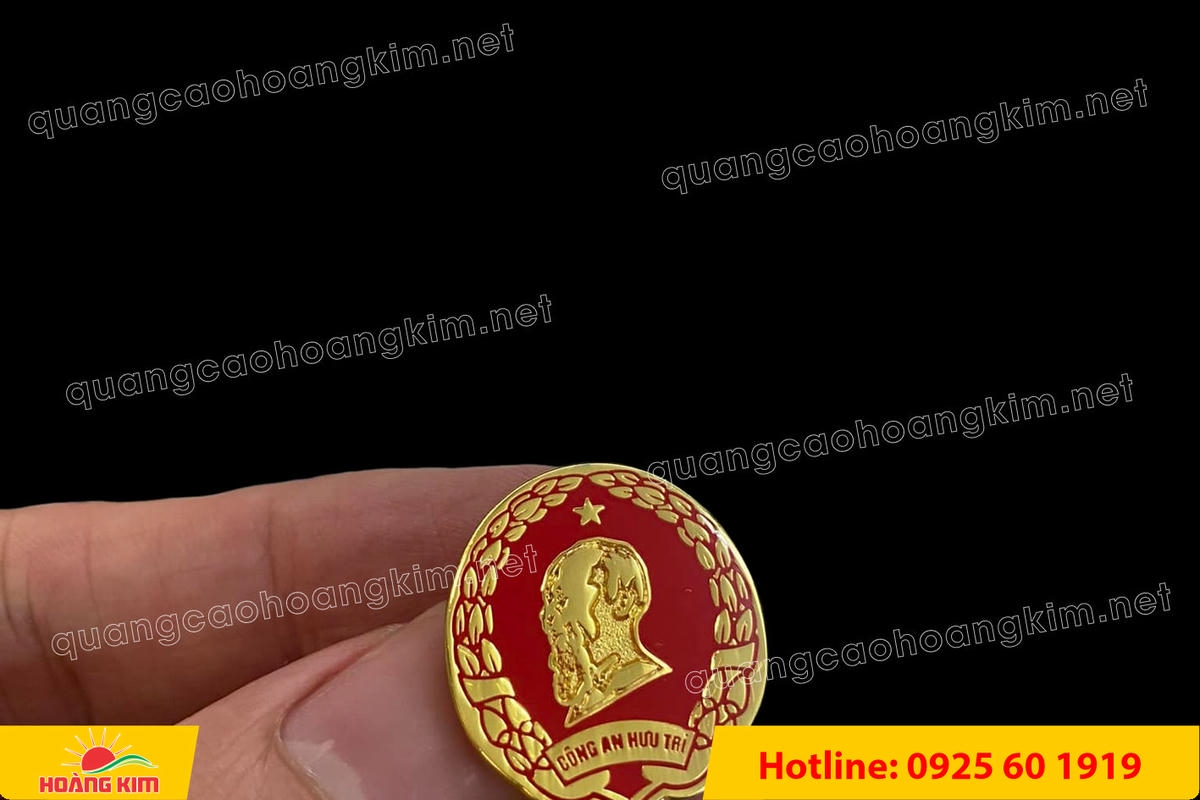 huy hieu duc ma vang an mon logo 64 - HUY HIỆU Đ&Uacute;C MẠ V&Agrave;NG ĂN M&Ograve;N ĐỔ M&Agrave;U &ndash; SẮC N&Eacute;T TỪNG CHI TIẾT LOGO