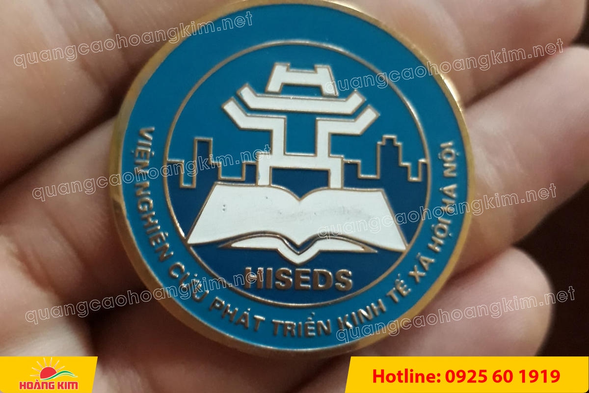 huy hieu duc ma vang an mon logo 66 - HUY HIỆU Đ&Uacute;C MẠ V&Agrave;NG ĂN M&Ograve;N ĐỔ M&Agrave;U &ndash; SẮC N&Eacute;T TỪNG CHI TIẾT LOGO