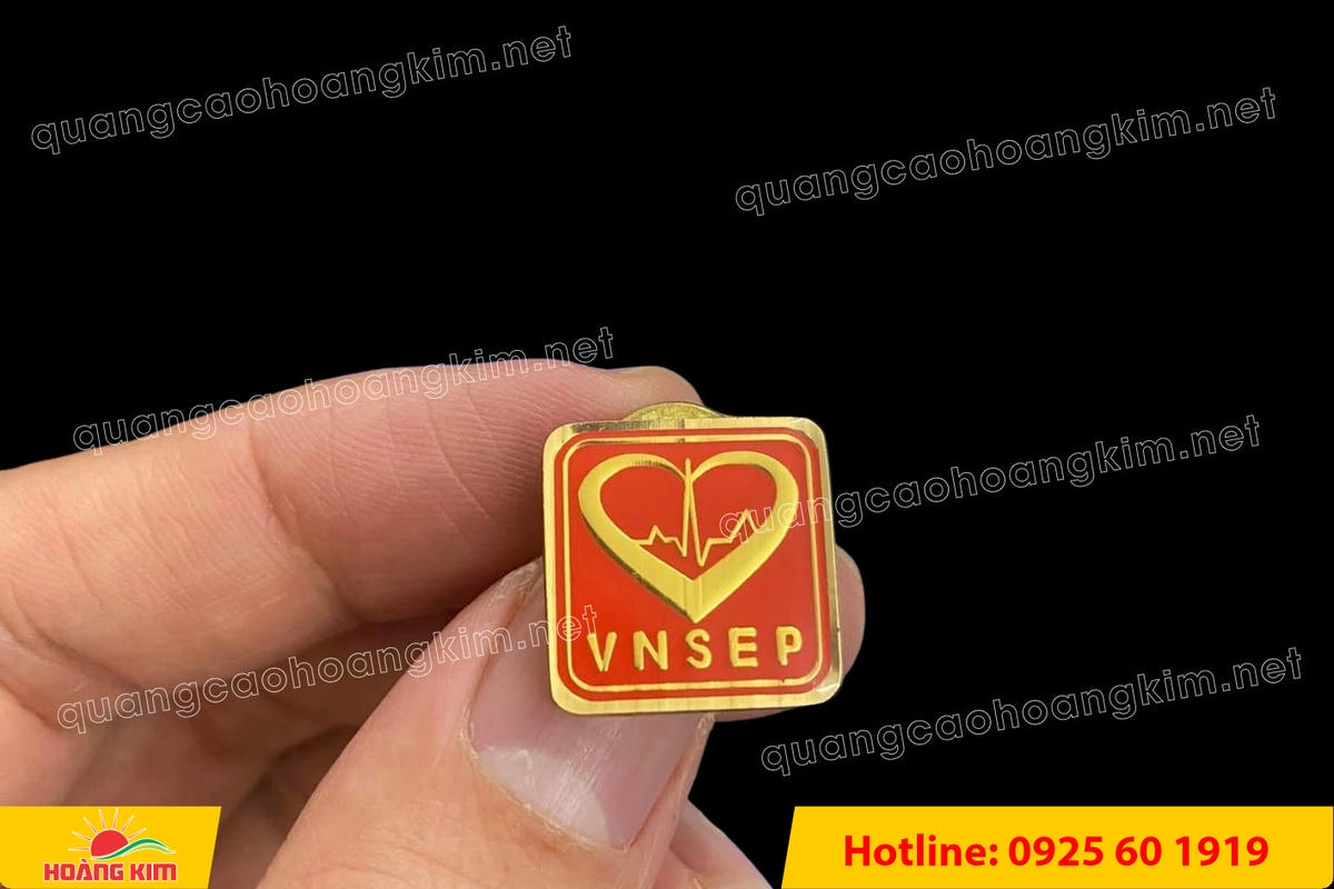 huy hieu duc ma vang an mon logo 76 - HUY HIỆU Đ&Uacute;C MẠ V&Agrave;NG ĂN M&Ograve;N ĐỔ M&Agrave;U &ndash; SẮC N&Eacute;T TỪNG CHI TIẾT LOGO