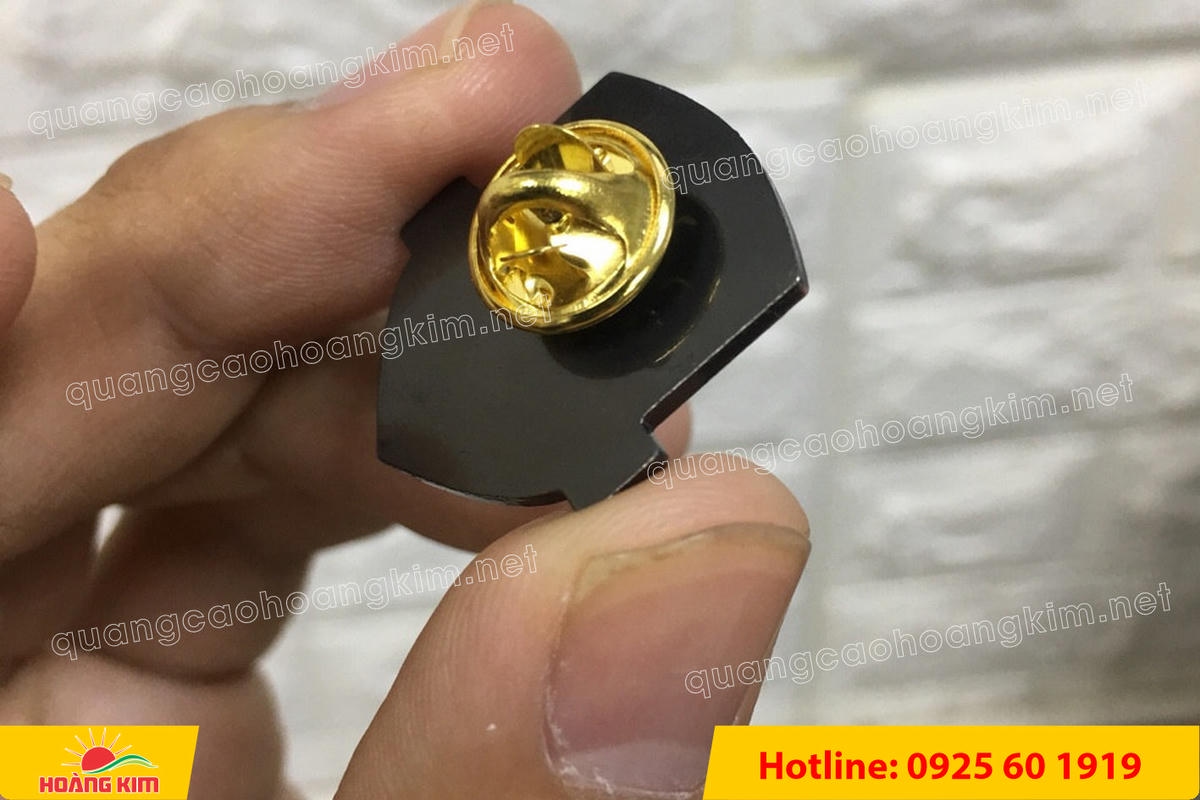 huy hieu duc ma vang an mon logo 85 - HUY HIỆU Đ&Uacute;C MẠ V&Agrave;NG ĂN M&Ograve;N ĐỔ M&Agrave;U &ndash; SẮC N&Eacute;T TỪNG CHI TIẾT LOGO