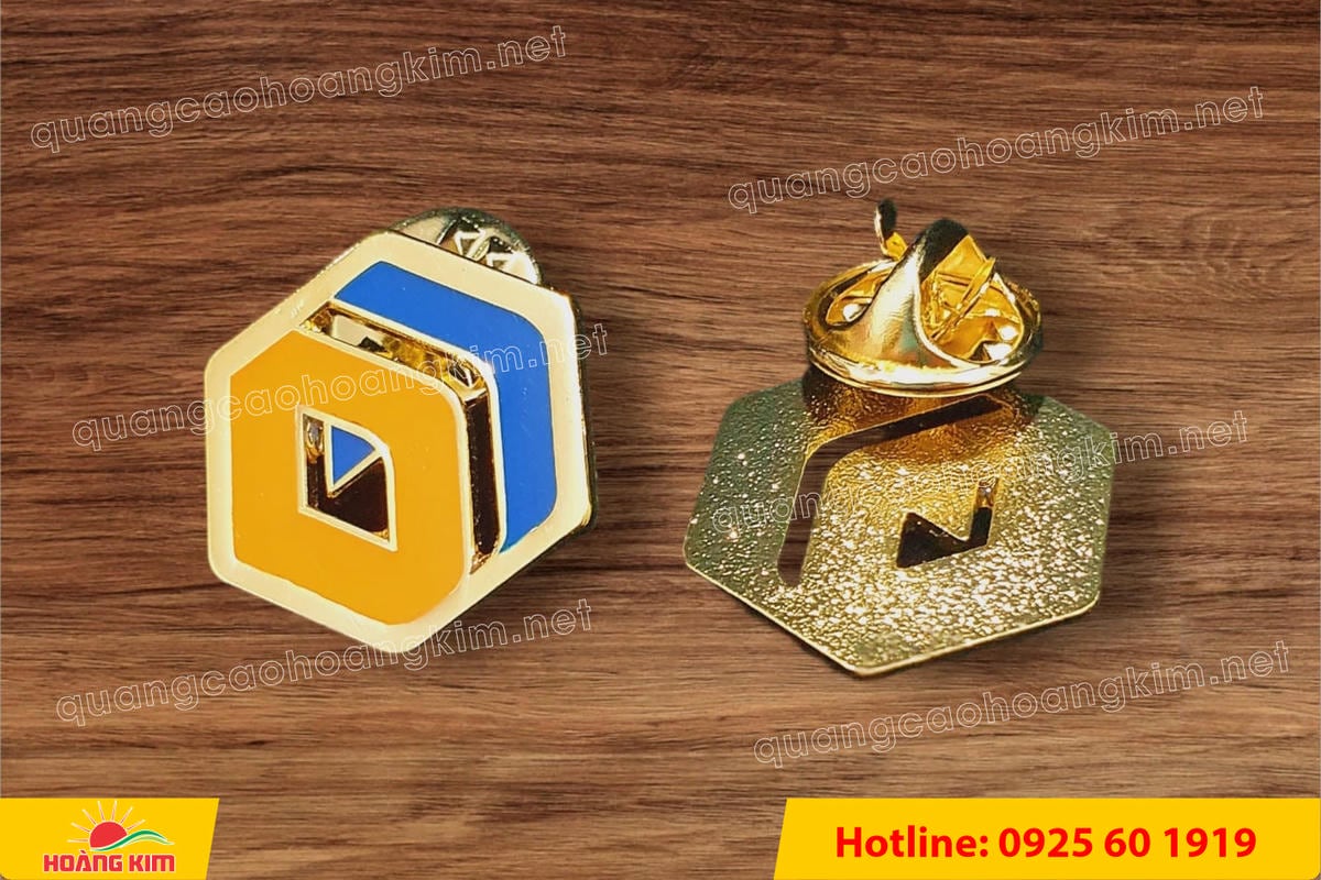 huy hieu duc ma vang dap noi 3d cao cap theo logo 108 - HUY HIỆU Đ&Uacute;C MẠ V&Agrave;NG DẬP NỔI 3D CAO CẤP THEO LOGO