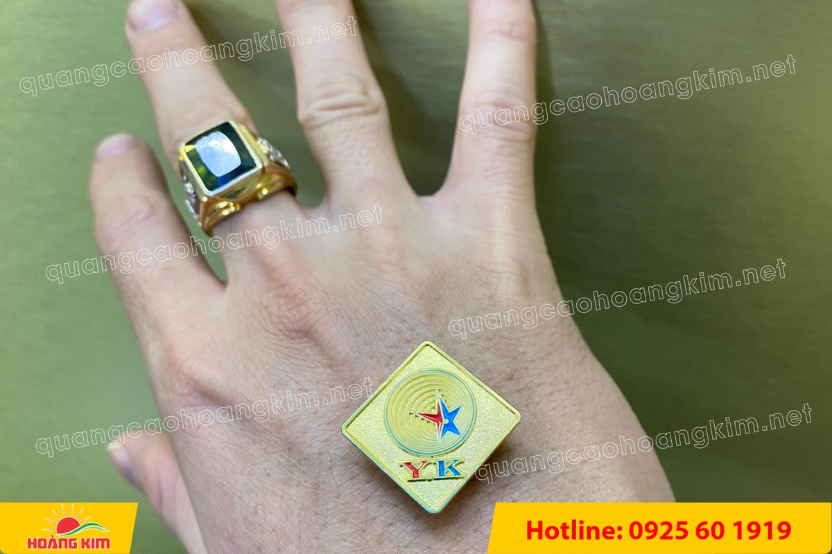 huy hieu duc ma vang dap noi 3d cao cap theo logo 156 - HUY HIỆU Đ&Uacute;C MẠ V&Agrave;NG DẬP NỔI 3D CAO CẤP THEO LOGO