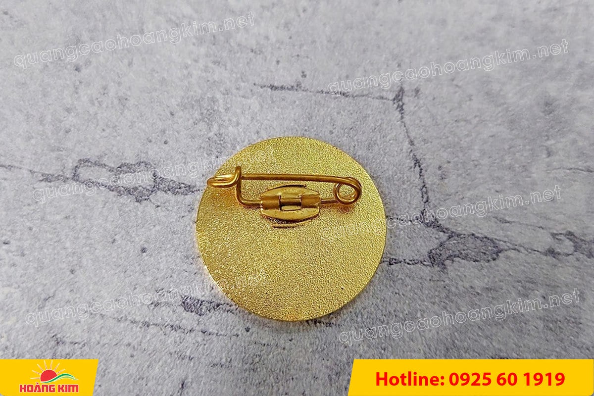 huy hieu duc ma vang dap noi 3d cao cap theo logo 3 - HUY HIỆU Đ&Uacute;C MẠ V&Agrave;NG DẬP NỔI 3D CAO CẤP THEO LOGO