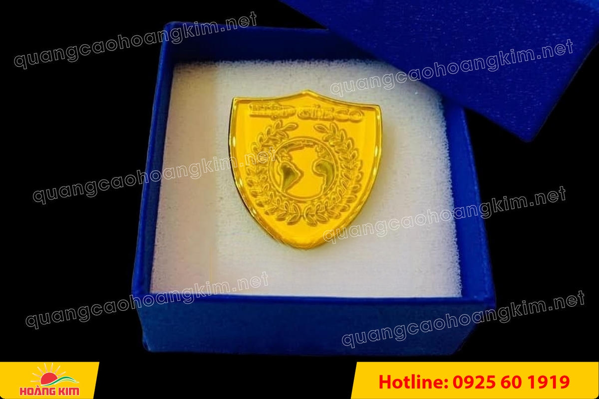 huy hieu duc ma vang dap noi 3d cao cap theo logo 56 - HUY HIỆU Đ&Uacute;C MẠ V&Agrave;NG DẬP NỔI 3D CAO CẤP THEO LOGO