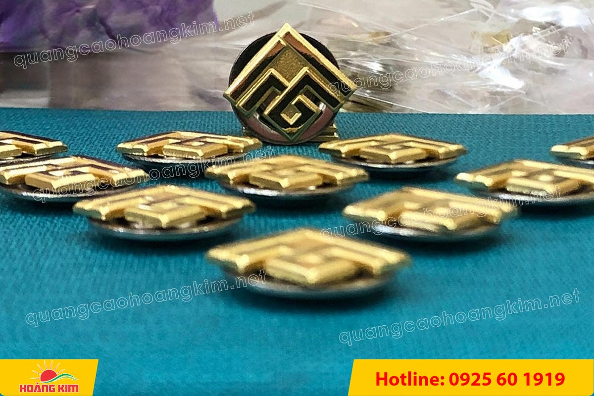 huy hieu duc ma vang dap noi 3d cao cap theo logo 82 - HUY HIỆU Đ&Uacute;C MẠ V&Agrave;NG DẬP NỔI 3D CAO CẤP THEO LOGO