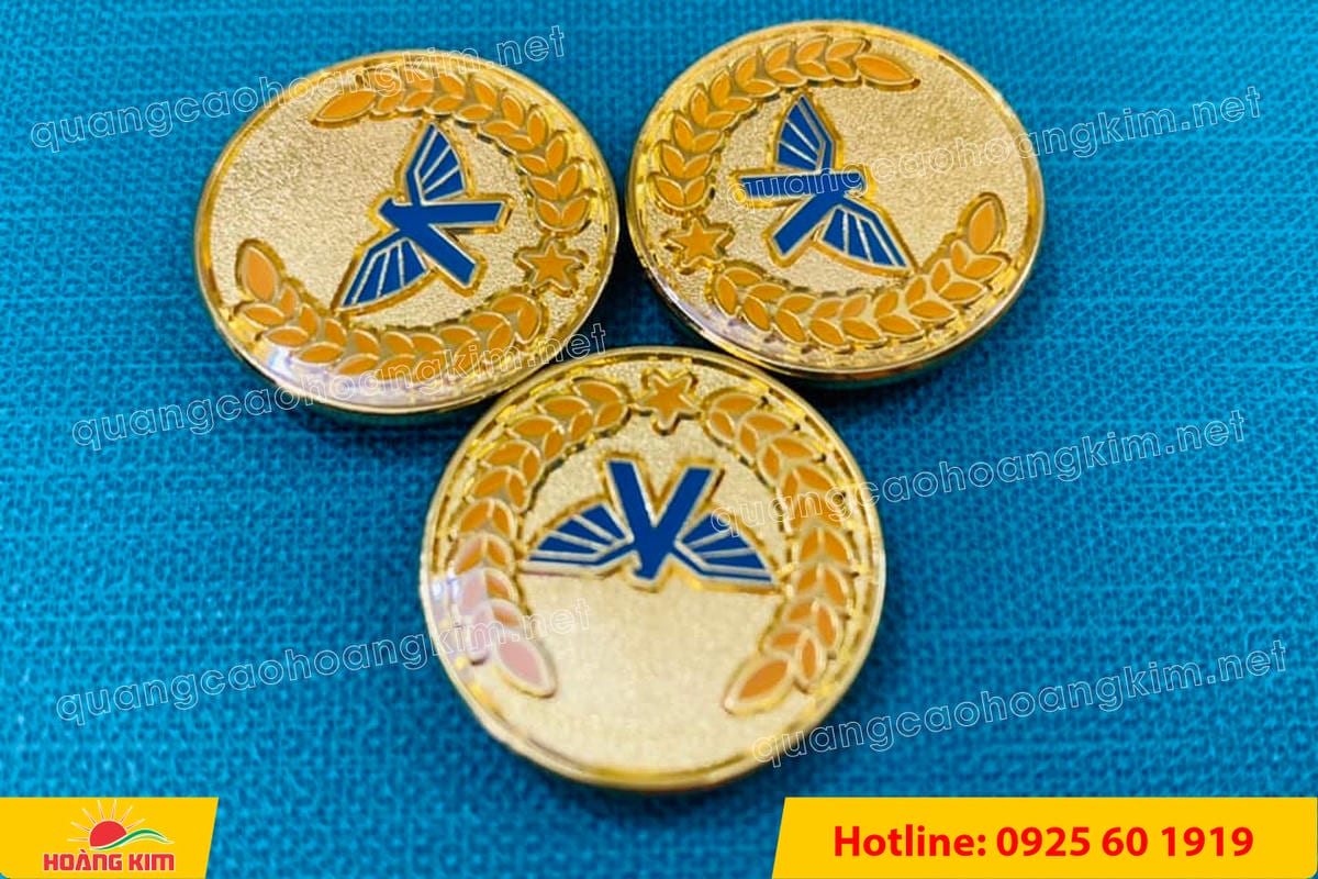 huy hieu duc ma vang dap noi 3d cao cap theo logo 89 - HUY HIỆU Đ&Uacute;C MẠ V&Agrave;NG DẬP NỔI 3D CAO CẤP THEO LOGO