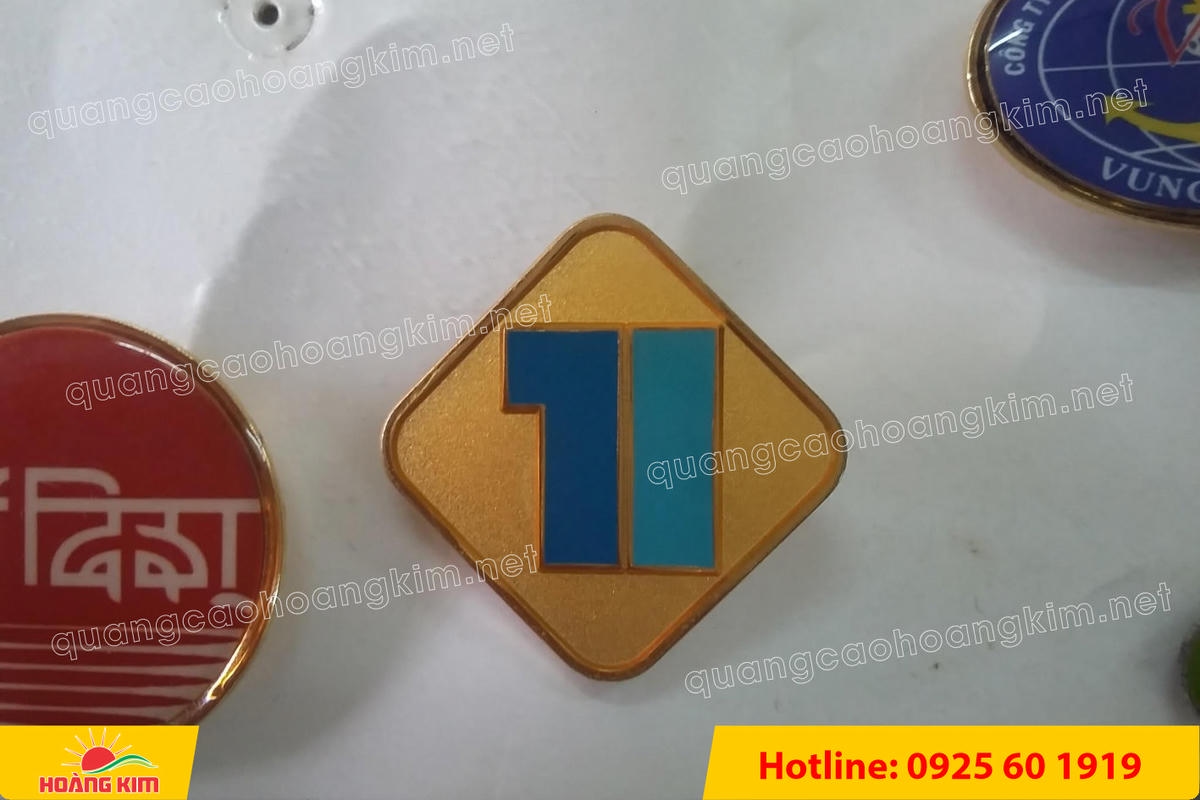 huy hieu duc ma vang dap noi 3d cao cap theo logo 9 - HUY HIỆU Đ&Uacute;C MẠ V&Agrave;NG DẬP NỔI 3D CAO CẤP THEO LOGO