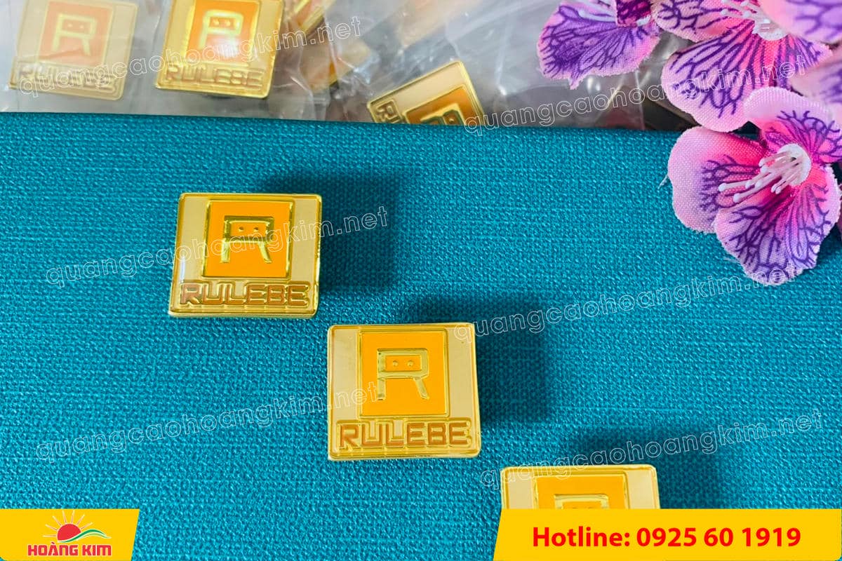 huy hieu duc ma vang dap noi 3d cao cap theo logo 99 - HUY HIỆU Đ&Uacute;C MẠ V&Agrave;NG DẬP NỔI 3D CAO CẤP THEO LOGO