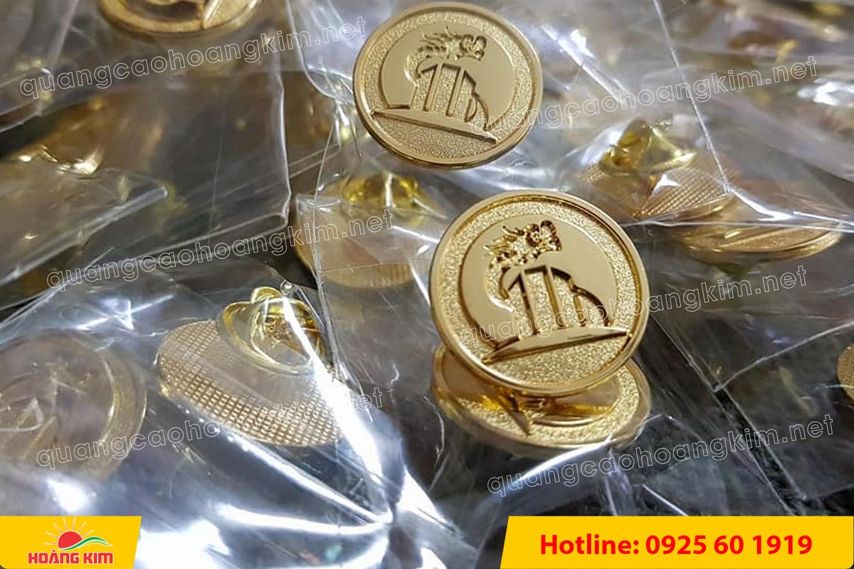huy hieu logo duc cai ao nen vang si san ma vang 24k 10 - HUY HIỆU MẠ V&Agrave;NG 24K CAO CẤP &ndash; Đ&Uacute;C LOGO NỀN C&Aacute;T SẦN SANG TRỌNG