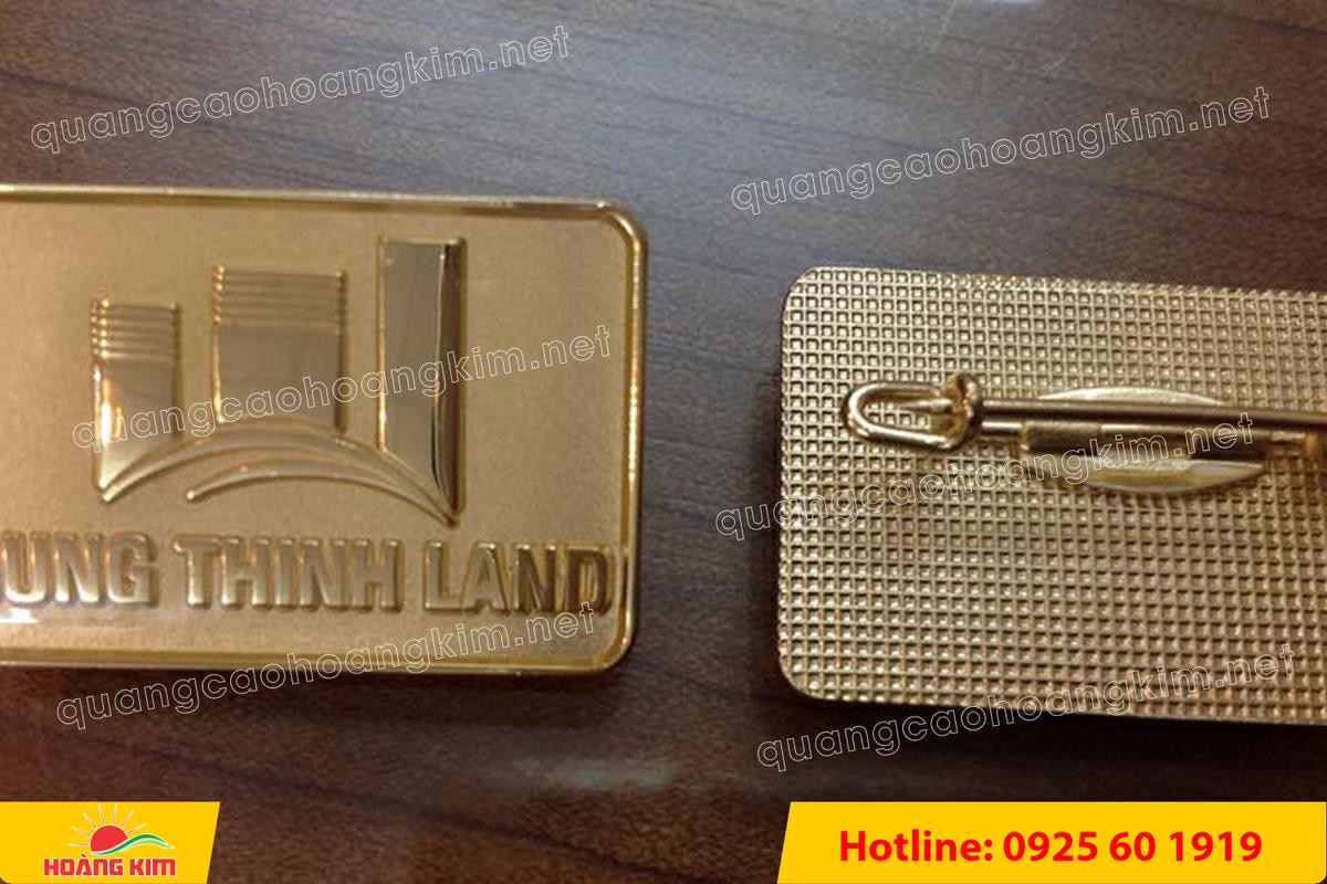 huy hieu logo duc cai ao nen vang si san ma vang 24k 129 - HUY HIỆU MẠ V&Agrave;NG 24K CAO CẤP &ndash; Đ&Uacute;C LOGO NỀN C&Aacute;T SẦN SANG TRỌNG