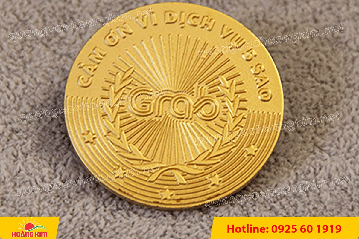 huy hieu logo duc cai ao nen vang si san ma vang 24k 133 - HUY HIỆU MẠ V&Agrave;NG 24K CAO CẤP &ndash; Đ&Uacute;C LOGO NỀN C&Aacute;T SẦN SANG TRỌNG